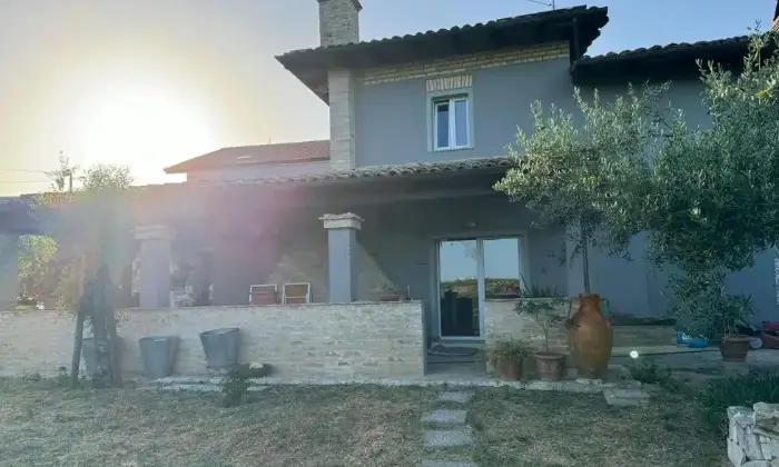 Rexer-Francavilla-al-Mare-Vendesi-villa-in-Contrada-Castelvecchio-Francavilla-al-Mare-Terrazzo
