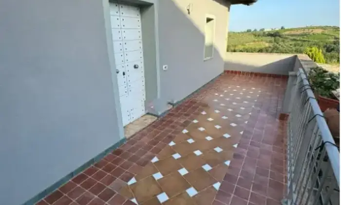 Rexer-Francavilla-al-Mare-Vendesi-villa-in-Contrada-Castelvecchio-Francavilla-al-Mare-Garage