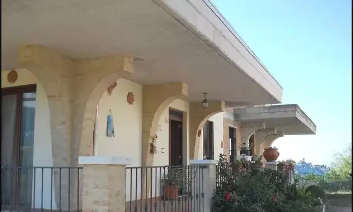 Rexer-Gissi-Vendesi-villetta-a-schiera-in-Localit-Colle-Pizzuto-a-Gissi-Terrazzo