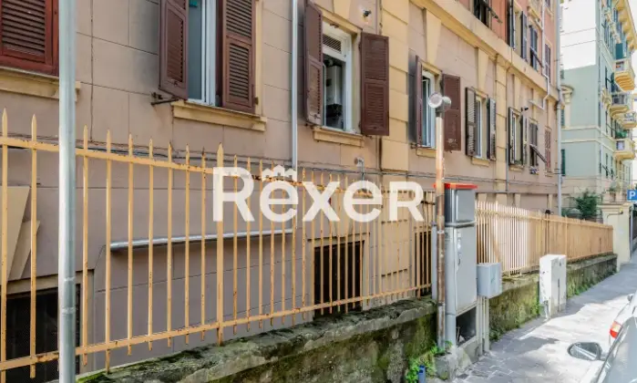 Rexer-GENOVA-Genova-via-Bolzaneto-Ufficio-di-mq-in-zona-centrale-luminoso-ed-ideale-per-studio-medico-Altro