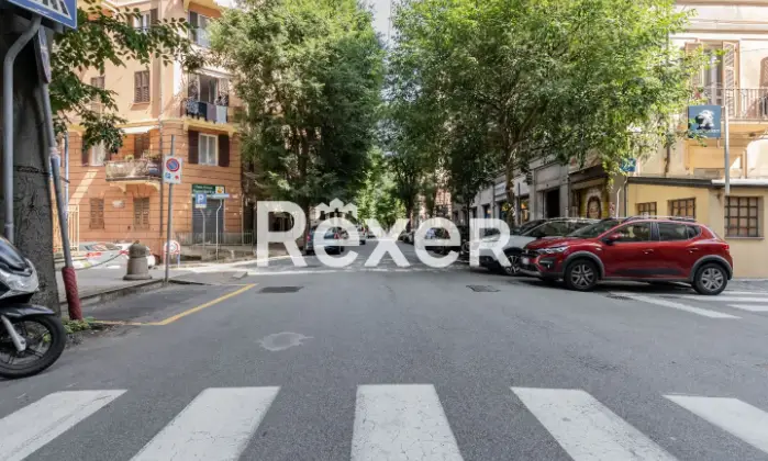 Rexer-GENOVA-Genova-via-Bolzaneto-Ufficio-di-mq-in-zona-centrale-luminoso-ed-ideale-per-studio-medico-Giardino