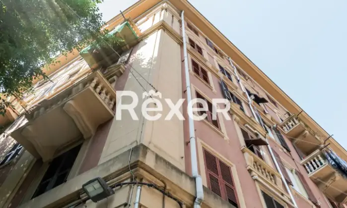 Rexer-GENOVA-Genova-via-Bolzaneto-Ufficio-di-mq-in-zona-centrale-luminoso-ed-ideale-per-studio-medico-Giardino