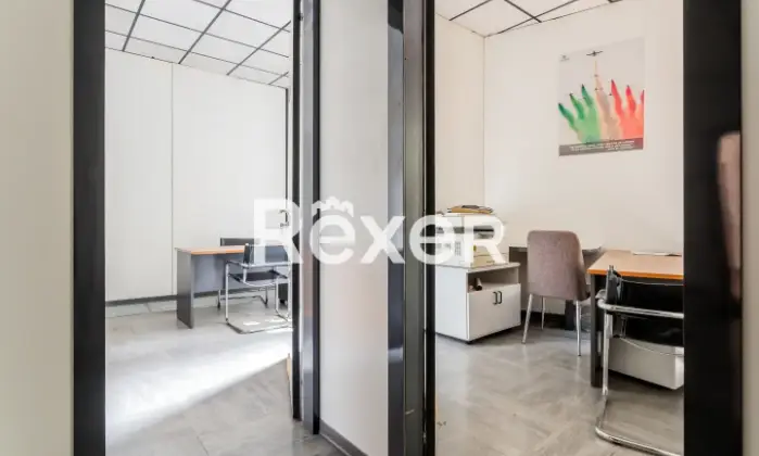 Rexer-GENOVA-Genova-via-Bolzaneto-Ufficio-di-mq-in-zona-centrale-luminoso-ed-ideale-per-studio-medico-Altro