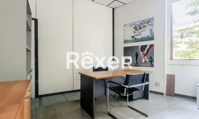 Rexer-GENOVA-Genova-via-Bolzaneto-Ufficio-di-mq-in-zona-centrale-luminoso-ed-ideale-per-studio-medico-Altro