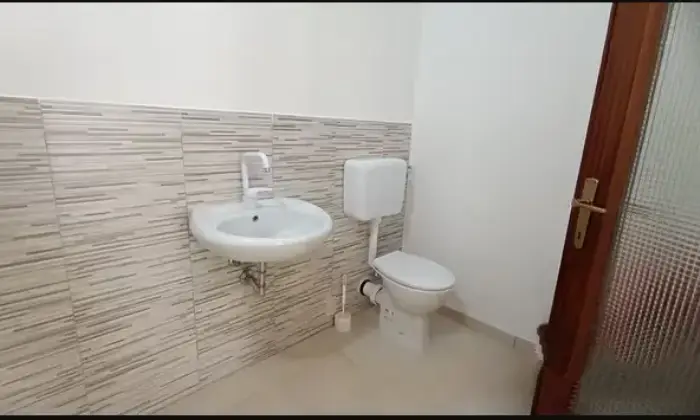 Rexer-Borgo-San-Lorenzo-Borgo-San-Lorenzo-Fondo-commerciale-di-mq-Bagno
