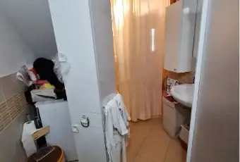 Rexer-Fano-Vendesi-Villetta-a-schiera-in-strada-Nazionale-FlaminiaFano-Bagno