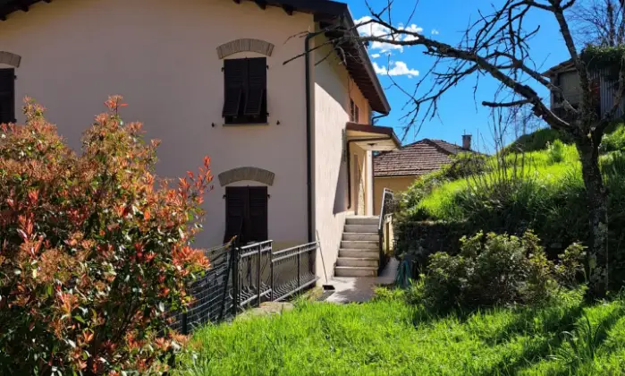 Rexer-Tresana-Semindipendente-nella-frazione-di-Groppo-MS-Altro