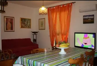 Rexer-Bosa-Appartamento-in-vendita-in-via-Ugo-La-Malfa-a-Bosa-Salone