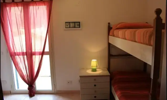 Rexer-Bosa-Appartamento-in-vendita-in-via-Ugo-La-Malfa-a-Bosa-CameraDaLetto