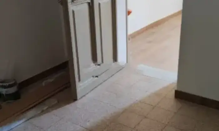 Rexer-Fabrica-di-Roma-Vendesi-appartamento-in-vicolo-delle-Scuole-Fabrica-di-Roma-Altro