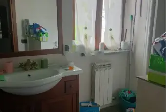 Rexer-Lillianes-Vendesi-appartamento-in-localit-Le-They-DessousLillianes-Bagno