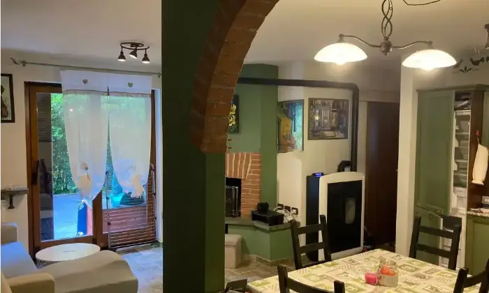 Rexer-Lillianes-Vendesi-appartamento-in-localit-Le-They-DessousLillianes-Salone