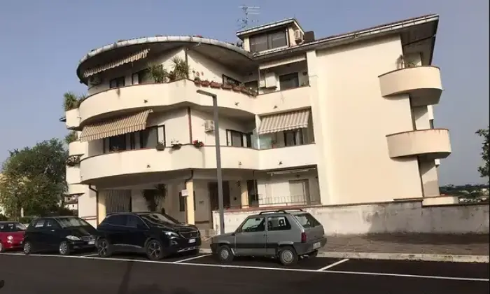 Rexer-Canosa-Sannita-Appartamento-in-vendita-in-via-Roma-a-Canosa-Sannita-Garage
