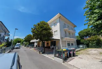 Rexer-Rimini-Albergo-a-due-Stelle-in-Frazione-Viserbella-Rimini-FACCIATA