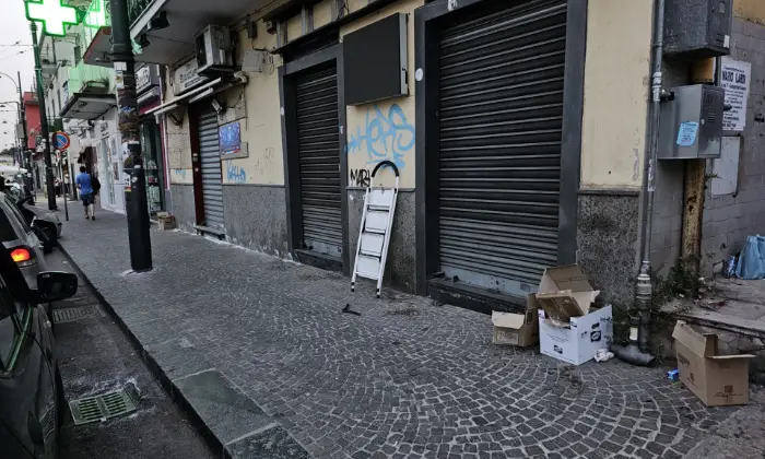 Rexer-Napoli-Fittasi-locale-commerciale-zona-centrale-via-stadera-Altro