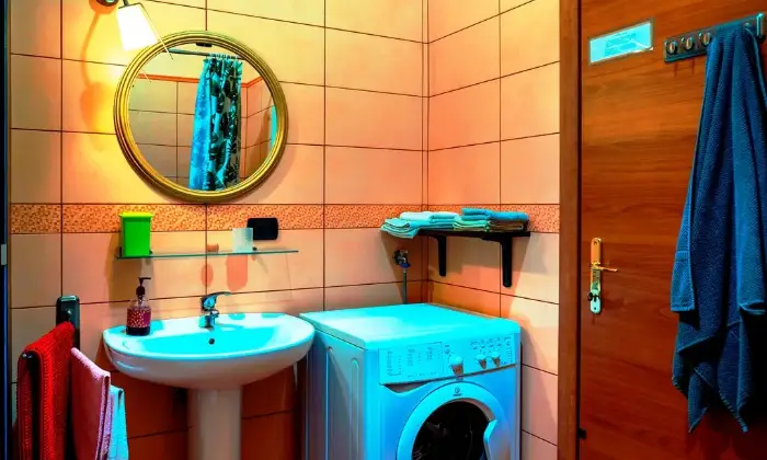 Rexer-Milano-apartment-in-historic-center-of-Milan-Bagno
