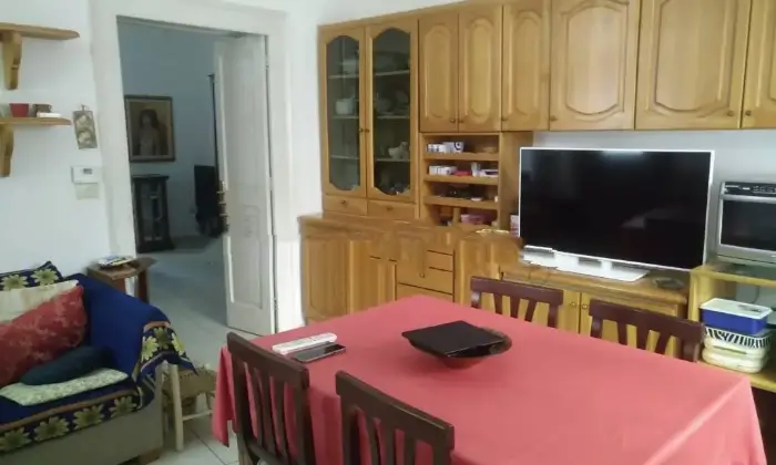 Rexer-Roccanova-Vendesi-appartamento-in-Via-San-Rocco-a-Roccanova-Salone