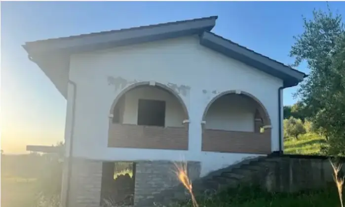 Rexer-Moricone-Villa-in-vendita-in-via-delle-More-a-Moricone-Terrazzo