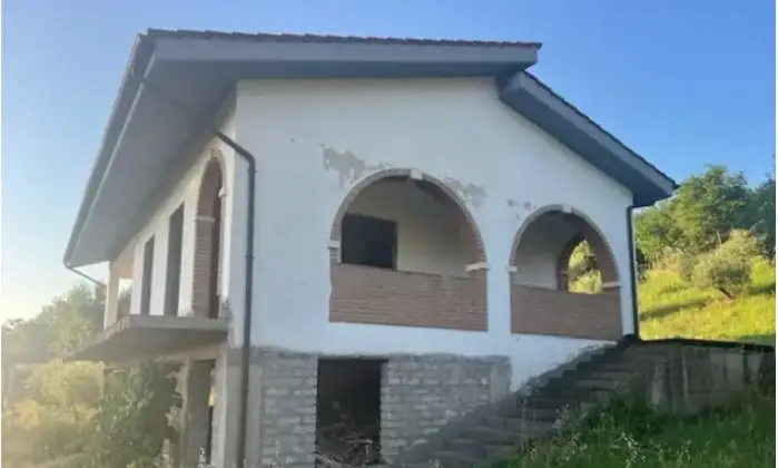 Rexer-Moricone-Villa-in-vendita-in-via-delle-More-a-Moricone-Giardino