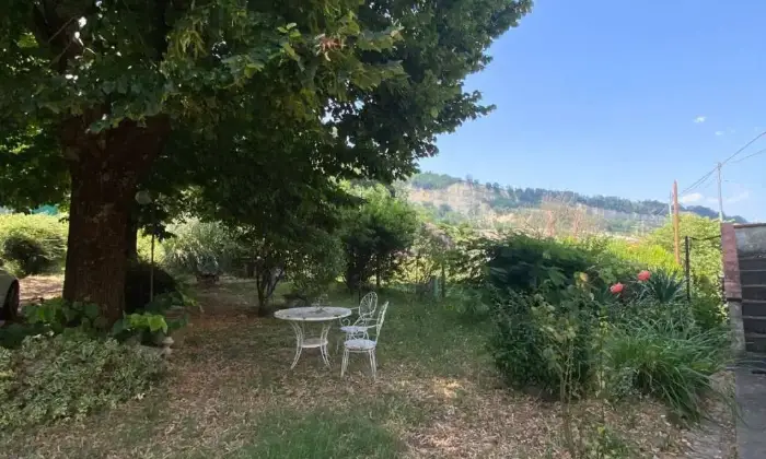 Rexer-Mercato-Saraceno-Vendesi-villa-in-Via-I-Maggio-a-Mercato-Saraceno-Giardino