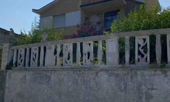 Rexer-Mercato-Saraceno-Vendesi-villa-in-Via-I-Maggio-a-Mercato-Saraceno-Terrazzo