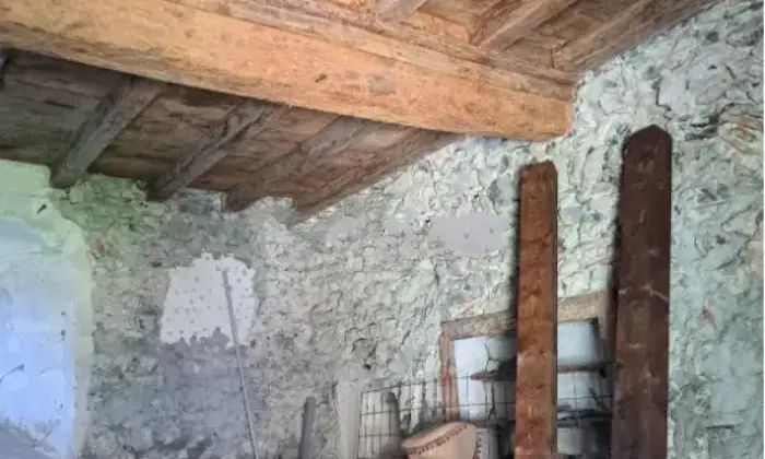 Rexer-Valbrona-CasaIndipendente-in-Via-Montegrappa-Valbrona-Cantina