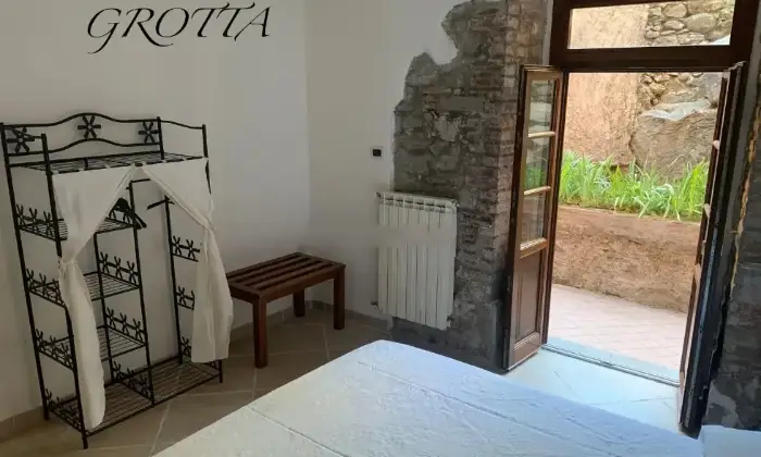Rexer-Bagnone-Vendesi-appartamento-in-Piazza-Roma-a-Bagnone-Altro