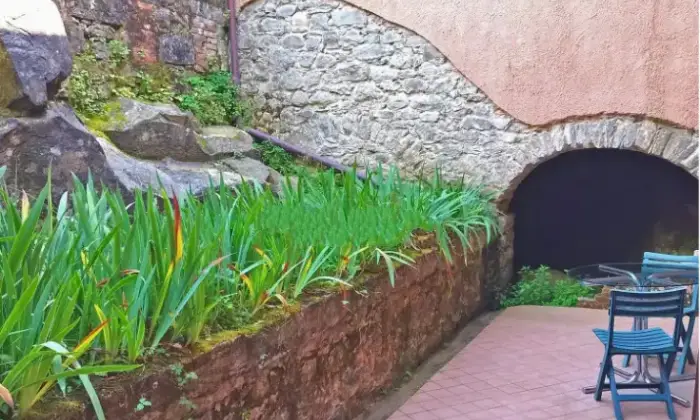 Rexer-Bagnone-Vendesi-appartamenti-a-Bagnone-Giardino
