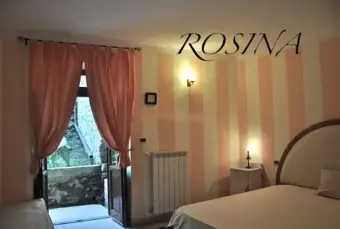 Rexer-Bagnone-Vendesi-appartamenti-a-Bagnone-CameraDaLetto