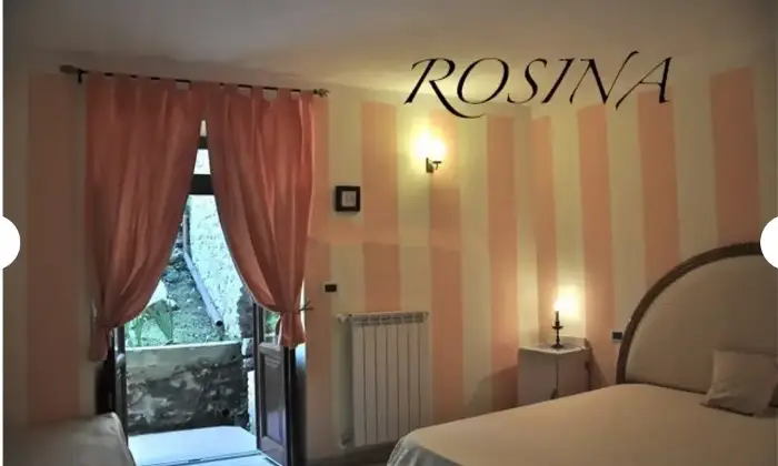 Rexer-Bagnone-Vendesi-appartamenti-a-Bagnone-CameraDaLetto