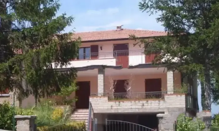 Rexer-Casina-Villa-in-vendita-in-via-Paullo-BanzolaCasina-Terrazzo
