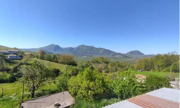 Rexer-Lauria-Vendesi-Propriet-rustica-in-via-Timparossa-a-Lauria-Terrazzo
