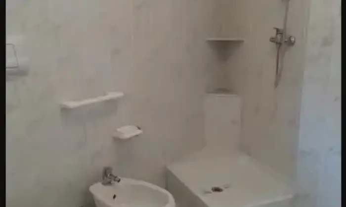 Rexer-Nicosia-Appartamento-in-vendita-in-via-Bernardo-di-Falco-a-Nicosia-Bagno