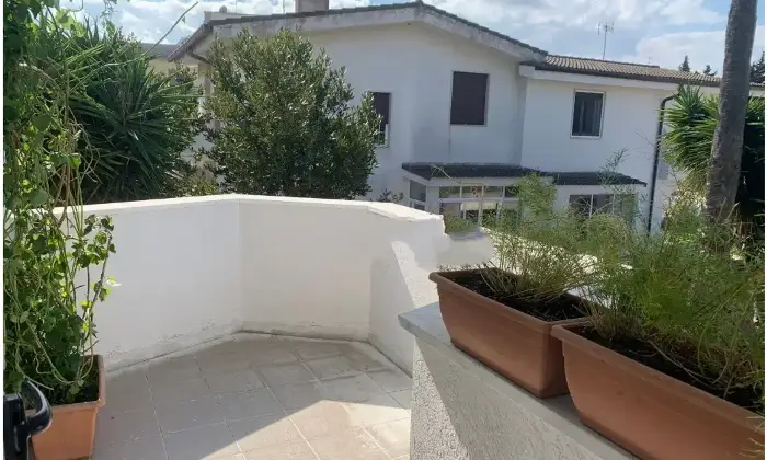 Rexer-Brindisi-Vendesi-Villa-zona-Sciaia-Brindisi-appartamenti-Giardino
