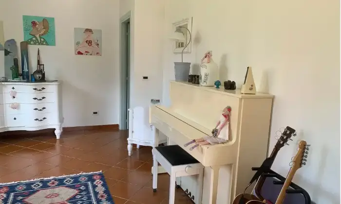 Rexer-Brindisi-Vendesi-Villa-zona-Sciaia-Brindisi-appartamenti-Altro