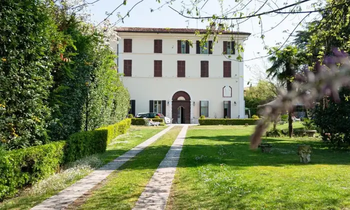 Rexer-Gavardo-Palazzo-Storico-del-PRESTIGIOSA-VILLA-STORICA-settecentesca-Giardino