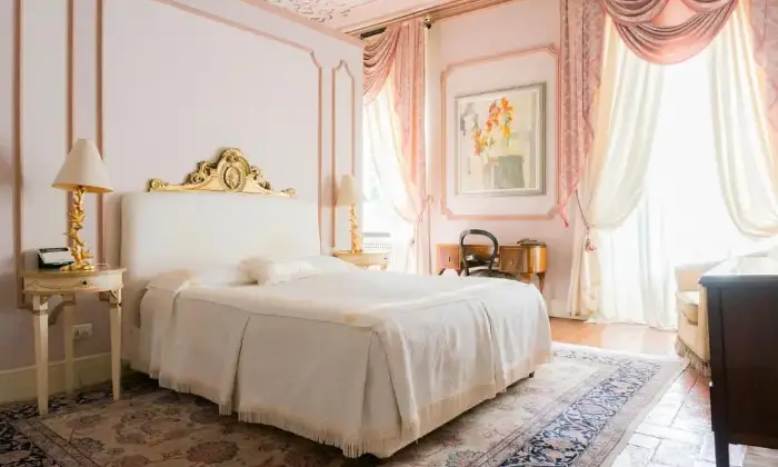 Rexer-Gavardo-Palazzo-Storico-del-PRESTIGIOSA-VILLA-STORICA-settecentesca-CameraDaLetto