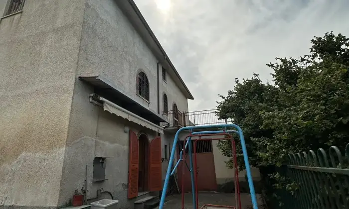 Rexer-San-Martino-Valle-Caudina-Vendesi-casa-in-montagna-a-San-Martino-Valle-Caudina-AV-Facciata