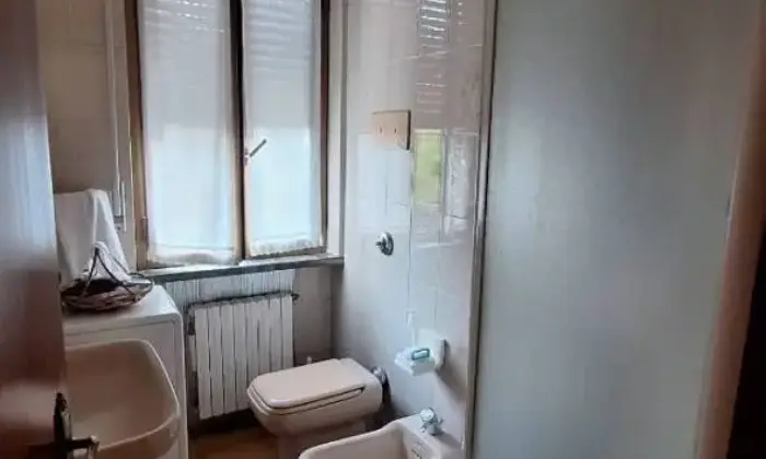 Rexer-Cant-CasaIndipendente-in-Via-Guglielmo-Oberdan-Cant-Bagno