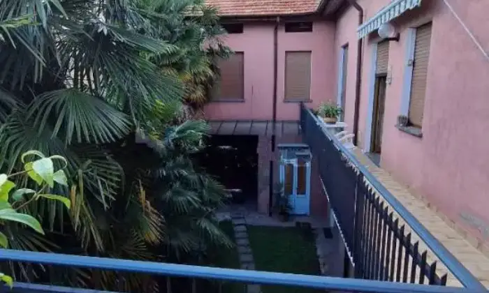 Rexer-Cant-CasaIndipendente-in-Via-Guglielmo-Oberdan-Cant-Terrazzo