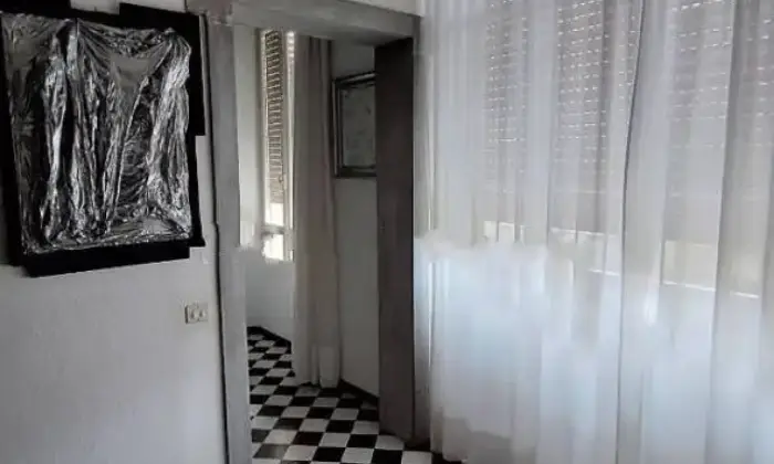 Rexer-Cant-CasaIndipendente-in-Via-Guglielmo-Oberdan-Cant-Altro