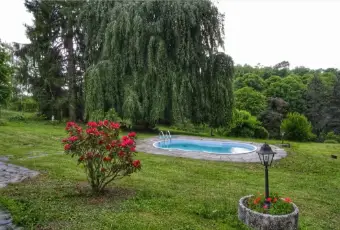 Rexer-Rodero-Vendesi-villa-in-Via-Ronco-Vecchio-Rodero-Giardino