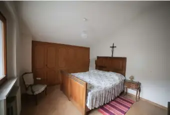 Rexer-Mercatello-sul-Metauro-Vendesi-villa-in-Via-Nazionale-a-Mercatello-sul-Metauro-CameraDaLetto