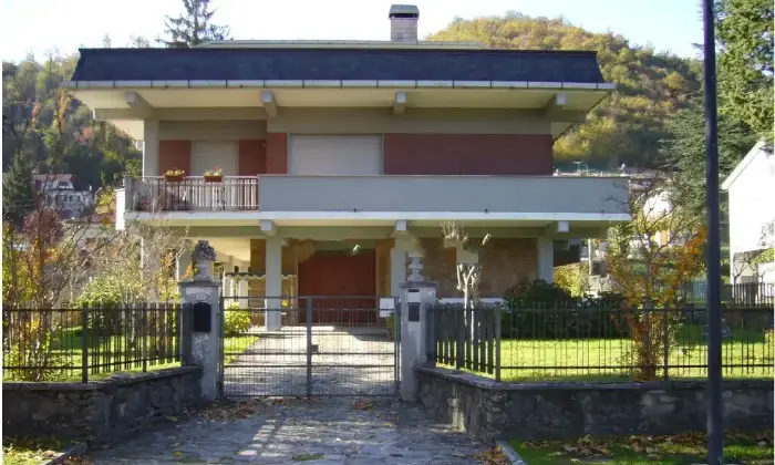 Rexer-Mercatello-sul-Metauro-Vendesi-villa-in-Via-Nazionale-a-Mercatello-sul-Metauro-Terrazzo