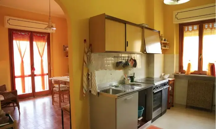 Rexer-Mercatello-sul-Metauro-Vendesi-villa-in-Via-Nazionale-a-Mercatello-sul-Metauro-Cucina