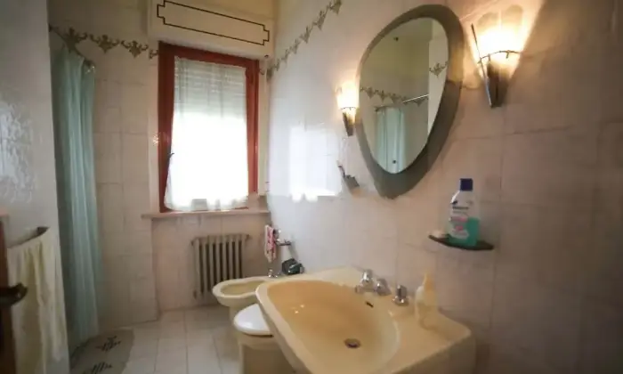 Rexer-Mercatello-sul-Metauro-Vendesi-villa-in-Via-Nazionale-a-Mercatello-sul-Metauro-Bagno