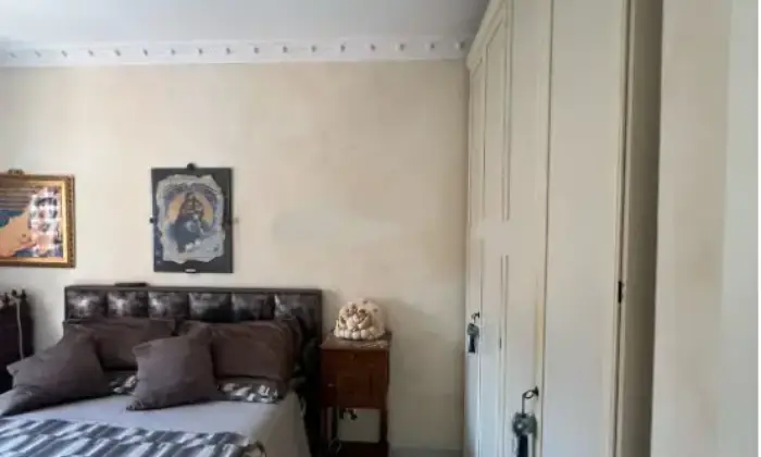 Rexer-Terracina-Vendesi-appartamento-con-garage-in-Via-Calcatore-a-Terracina-CameraDaLetto