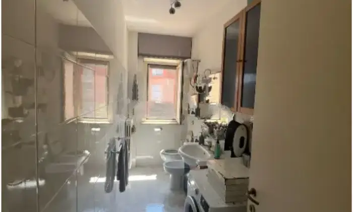 Rexer-Terracina-Vendesi-appartamento-con-garage-in-Via-Calcatore-a-Terracina-Cucina