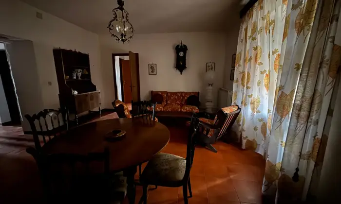 Rexer-Gavorrano-Palazzo-in-vendita-in-via-Montanara-a-Gavorrano-Altro