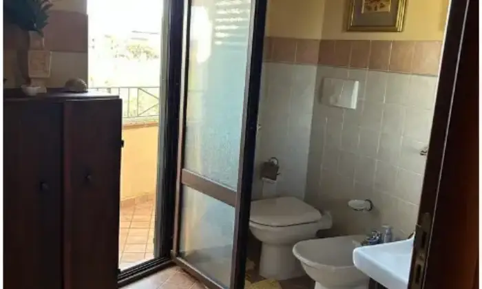 Rexer-Crotone-Vendesi-villetta-a-schiera-in-Via-Ecuador-a-Crotone-Bagno